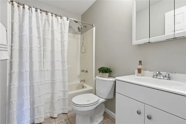 570 Bruton Dr gallery image 20