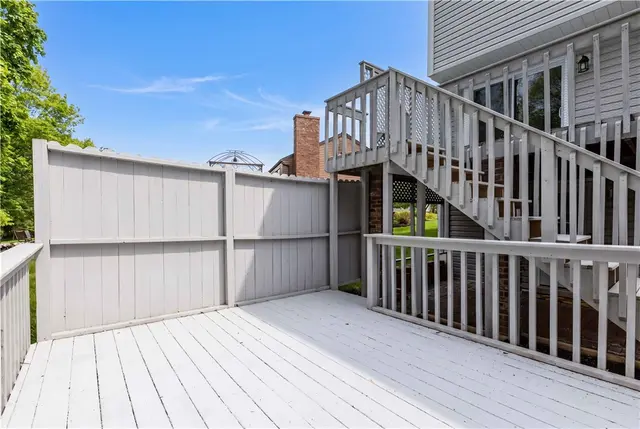 570 Bruton Dr gallery image 36
