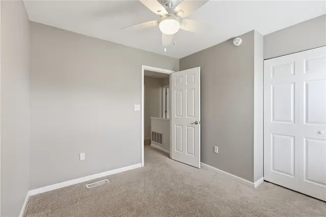 570 Bruton Dr gallery image 38