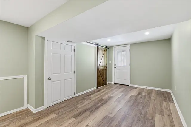 570 Bruton Dr gallery image 40