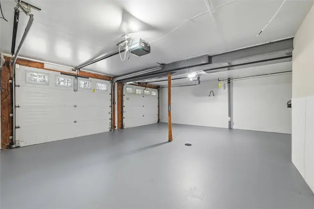 5705 Summit St gallery image 30