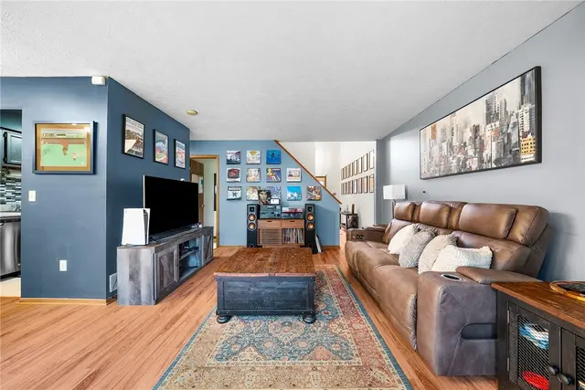 58 Monmouth Dr gallery image 21
