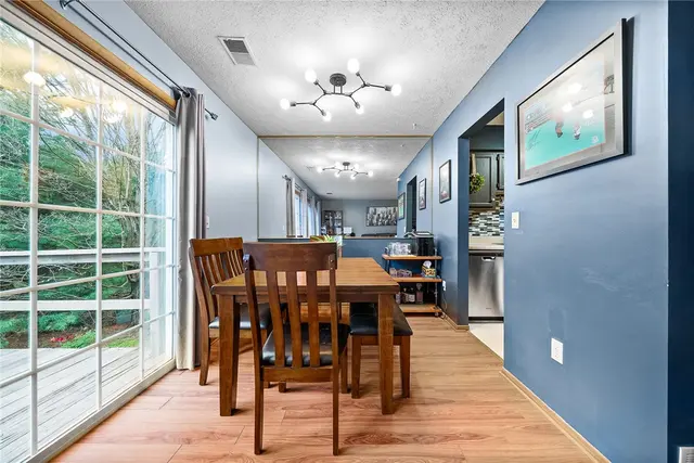 58 Monmouth Dr gallery image 22
