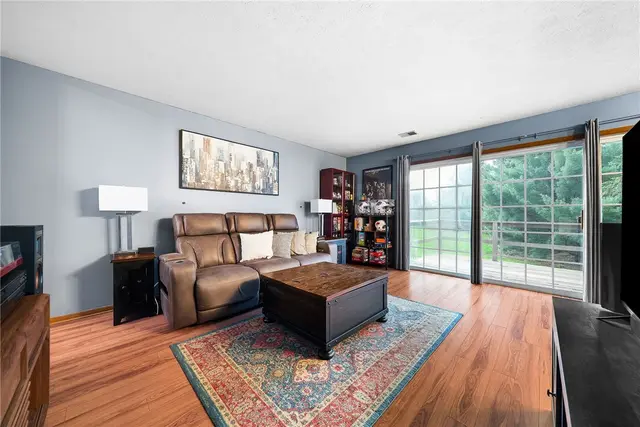 58 Monmouth Dr gallery image 25