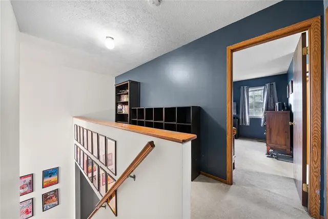 58 Monmouth Dr gallery image 44