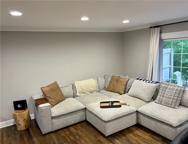 585 Brandywine Dr gallery image 16