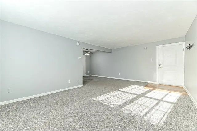 5900 BABCOCK 37 gallery image 7