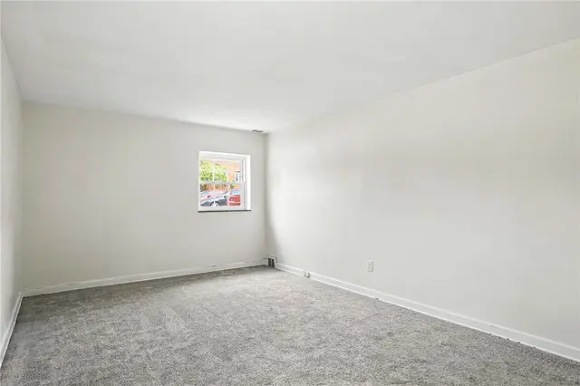 5900 Babcock Boulevard 42 gallery image 3