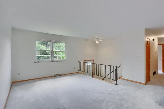 600 Joan Street gallery image 5