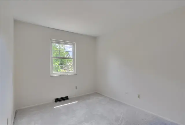 600 Joan Street gallery image 14