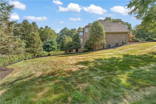600 Victoria Ln gallery image 8