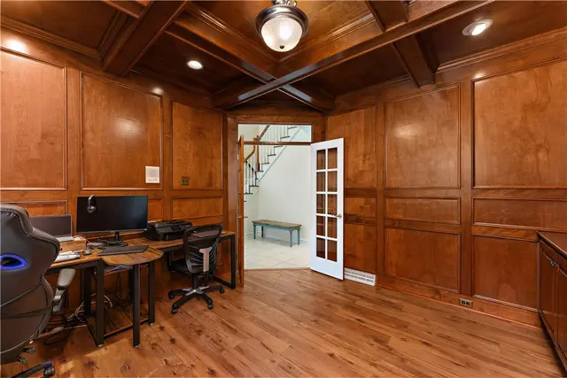 600 Victoria Ln gallery image 21