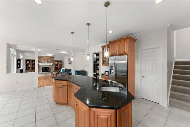 600 Victoria Ln gallery image 27