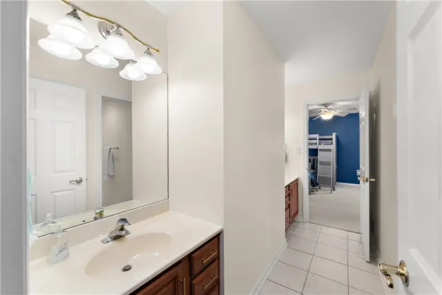 600 Victoria Ln gallery image 44
