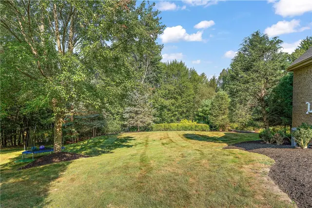 600 Victoria Ln gallery image 45