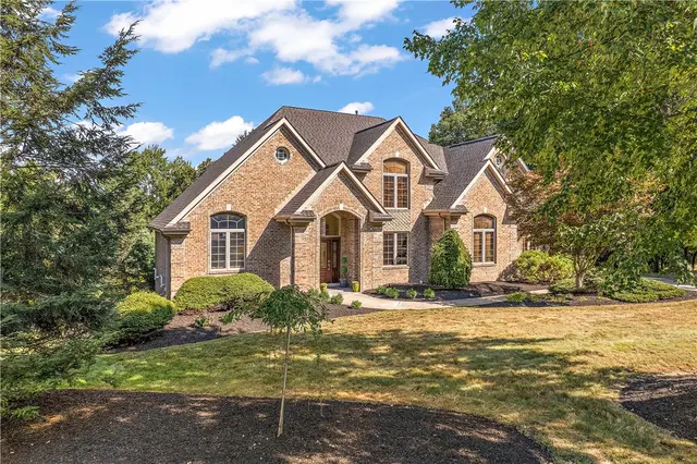 600 Victoria Ln