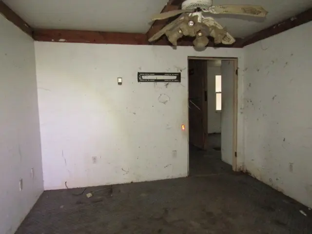 6000 Station Hill Rd gallery image 12