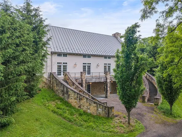 601 Backbone Road gallery image 9