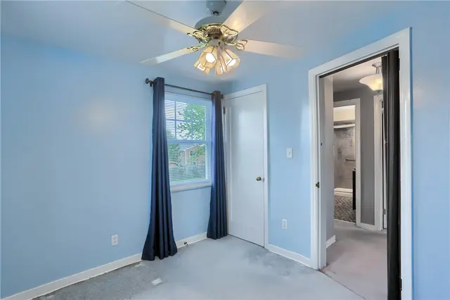 601 Lochinvar Dr gallery image 12