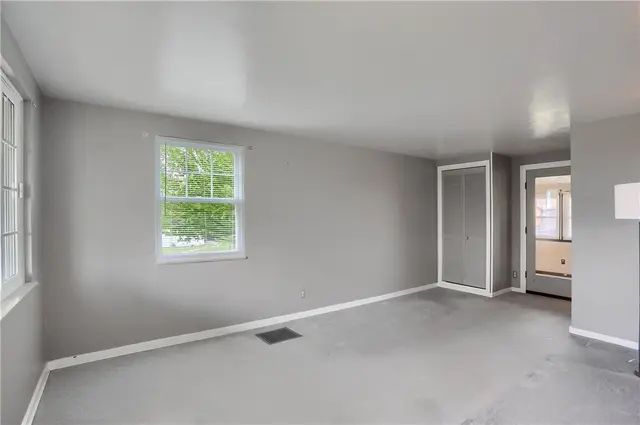 601 Lochinvar Dr gallery image 24