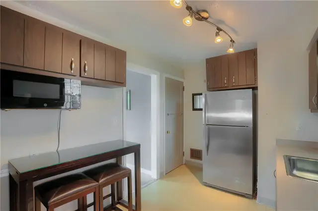 601 Lochinvar Dr gallery image 34