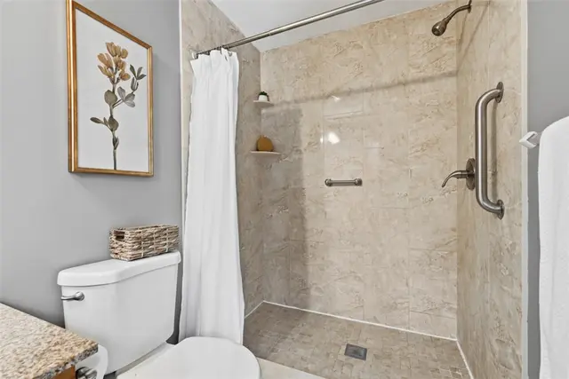 601 Overlook Ct gallery image 16