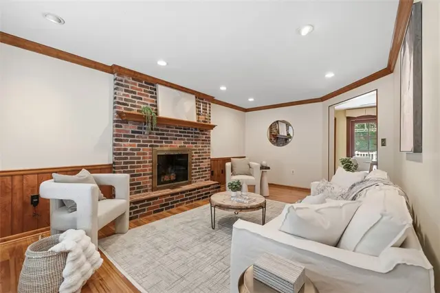 601 Overlook Ct gallery image 19
