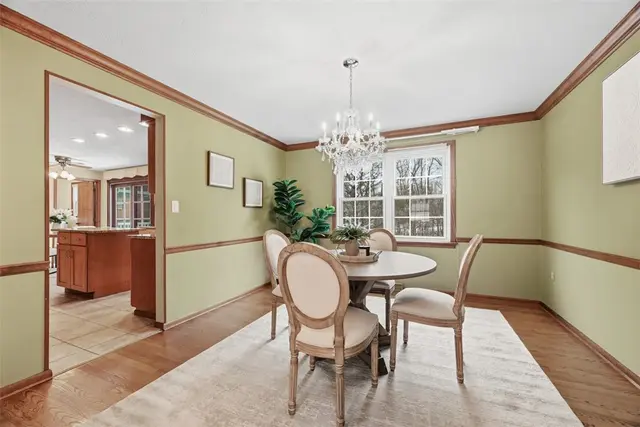 601 Overlook Ct gallery image 24