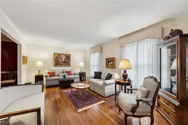 601 Timber Ln gallery image 35