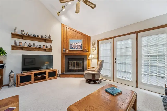 601 Timber Ln gallery image 36