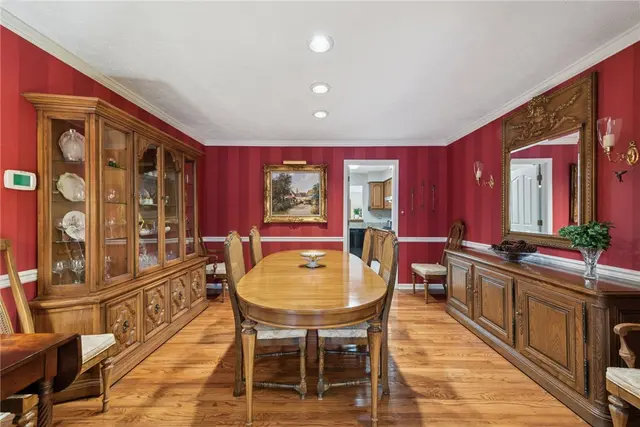 601 Timber Ln gallery image 3