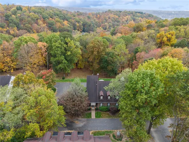 601 Timber Ln gallery image 23