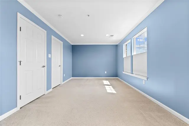 602 Fairgate Dr gallery image 12