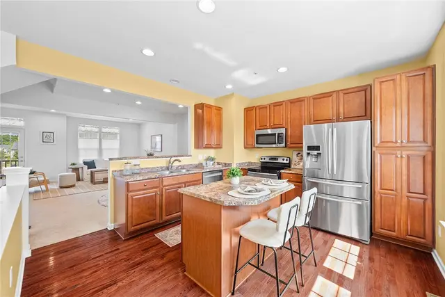 602 Fairgate Dr gallery image 13