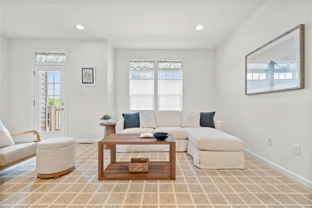602 Fairgate Dr gallery image 38