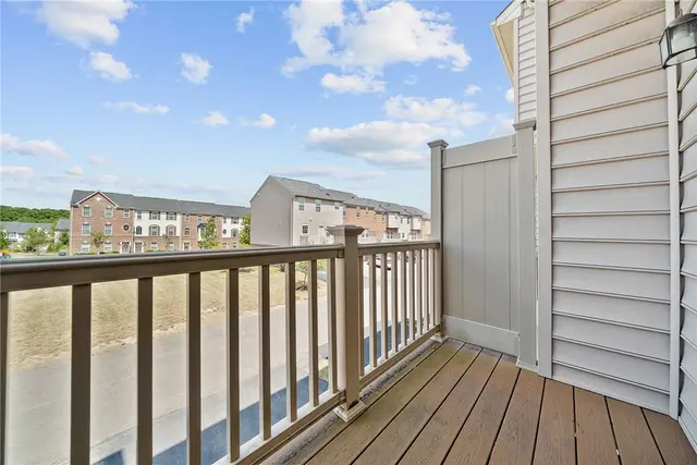 602 Fairgate Dr gallery image 39