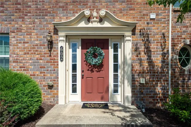 602 Fairgate Dr gallery image 46