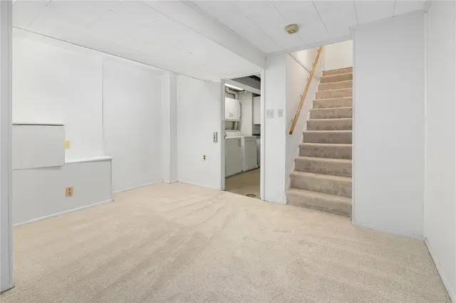 603 Greenspring Dr gallery image 2