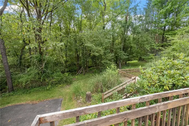 603 Greenspring Dr gallery image 11