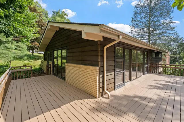 603 Greenspring Dr gallery image 15