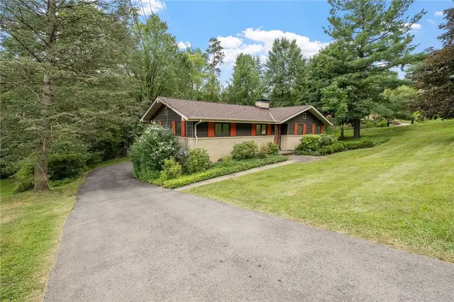 603 Greenspring Dr gallery image 20