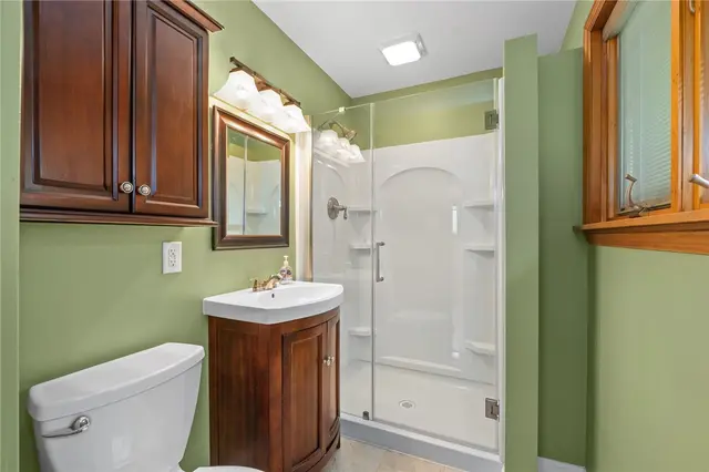 603 Greenspring Dr gallery image 24