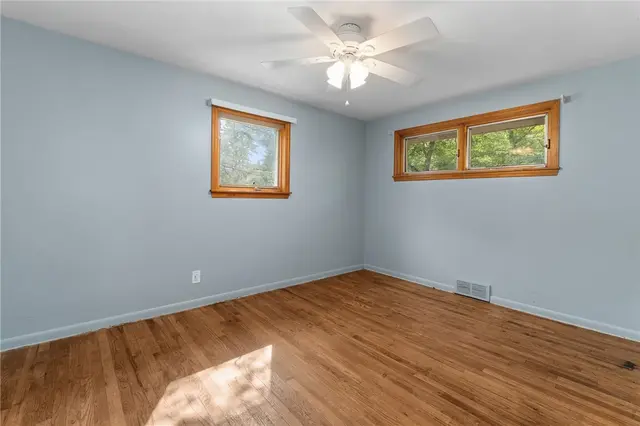 603 Greenspring Dr gallery image 27