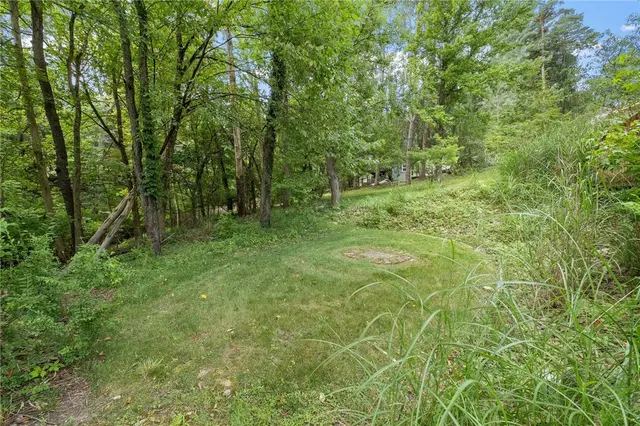 603 Greenspring Dr gallery image 38