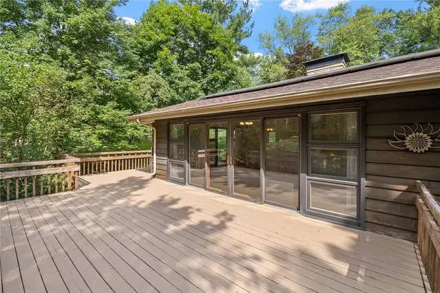 603 Greenspring Dr gallery image 40