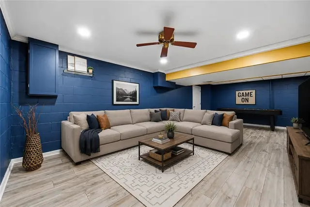 604 Jennifer Dr gallery image 42