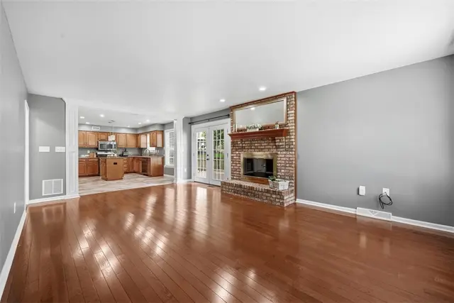 604 Jennifer Dr gallery image 45