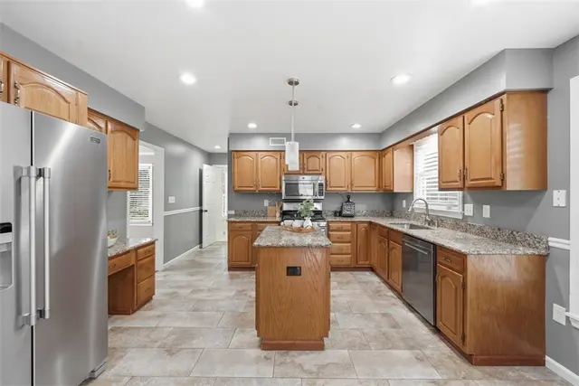 604 Jennifer Dr gallery image 46