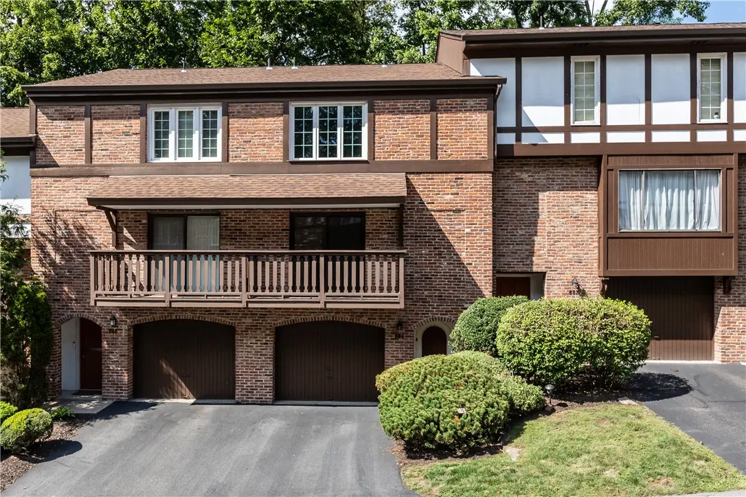 604 Maplewood Ct