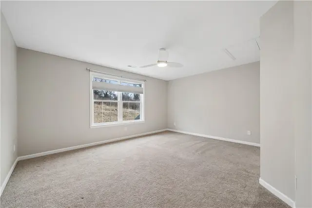 6043 Liberty Blvd. gallery image 35